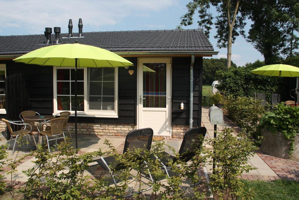Erve Dikkeboer Bed and Breakfast Bathmen Rum bild